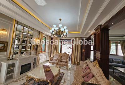 6 Bed House with En Suite in Lavington - 3