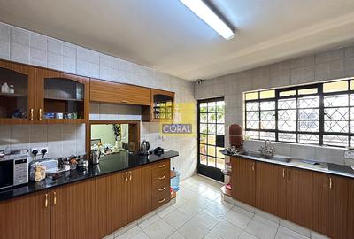 3 Bed Apartment in Parklands - 4