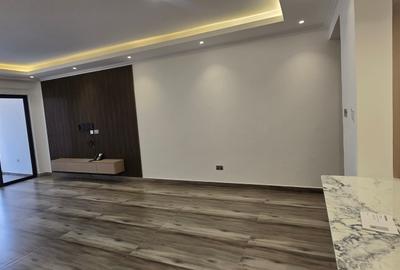 2 Bed Apartment with En Suite at Brookside Close - 4