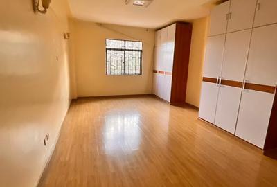 3 Bed Apartment in Kilimani - 2