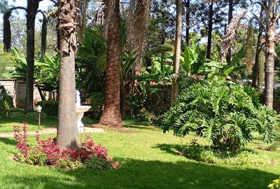 4 Bed Villa with En Suite at Off Un Avenue - 2