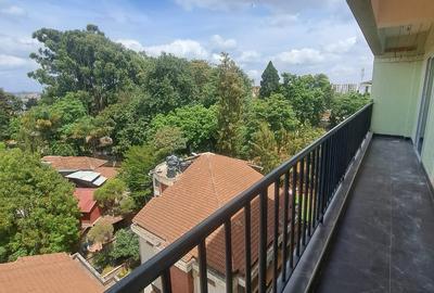 2 Bed Apartment with En Suite at Hatheru Road