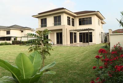 5 Bed Villa with En Suite at Seminary Drive