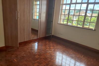 4 Bed House with En Suite in Kiambu Road