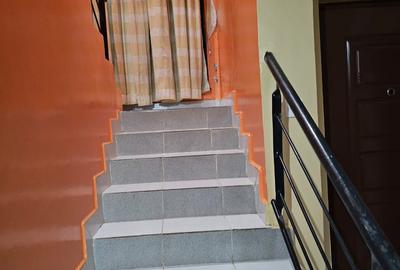 3 Bed House with En Suite in Donholm