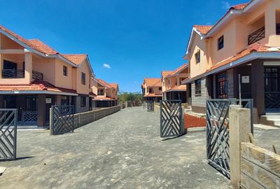 4 Bed Villa with En Suite at Rimpa - 2