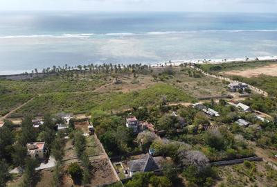 4 Bed House with En Suite at Hs82 - 4