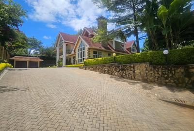 6 Bed House with En Suite at Runda