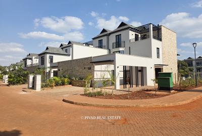 4 Bed House with Swimming Pool in Runda - 2