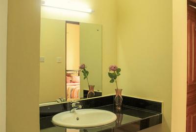 Serviced 2 Bed Apartment with En Suite at Redhill Link Rd At Gacharage Area