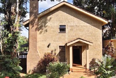 3 Bed Townhouse with En Suite in Spring Valley