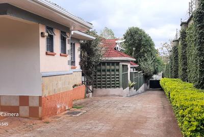 3 Bed House with En Suite at Nyari