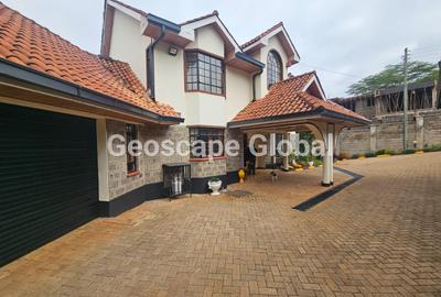 5 Bed House with En Suite in Runda - 4