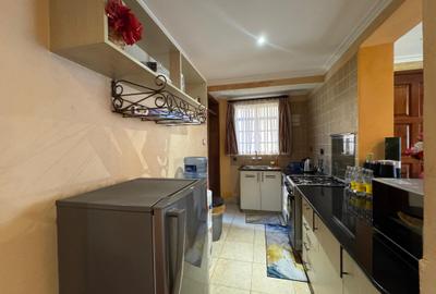 Serviced 1 Bed Apartment with En Suite in Riverside