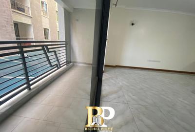 1 Bed Apartment with En Suite in Brookside - 4
