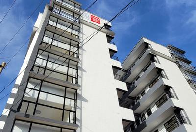 1 Bed Apartment with En Suite at 87 Mall - 3