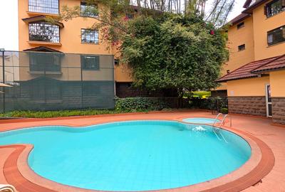 3 Bed Apartment with En Suite at Lavington Green - 4