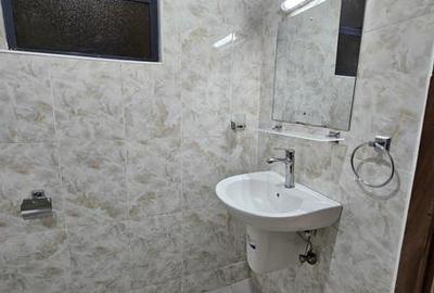 2 Bed Apartment with En Suite in Westlands Area