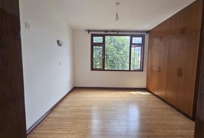 3 Bed Apartment with En Suite at Riverside