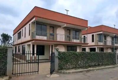 5 Bed Townhouse with En Suite in Syokimau - 3