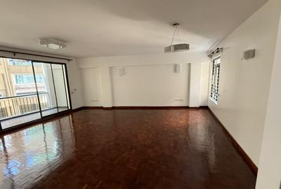 2 Bed Apartment with En Suite in Kilimani - 4