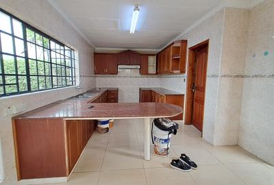 4 Bed House with En Suite at Grevillea Grove