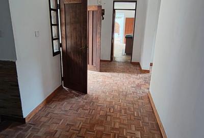 4 Bed House with En Suite in Runda - 3