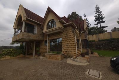 5 Bed Villa with En Suite at Kabarsiran Avenue