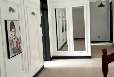 5 Bed Townhouse in Karen - 2