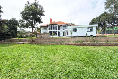 5 Bed House with En Suite at Windsor