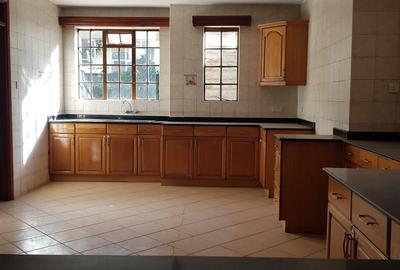 5 Bed House with En Suite at Off James Gichuru Drive - 4