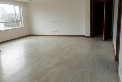 3 Bed Apartment with En Suite in Parklands