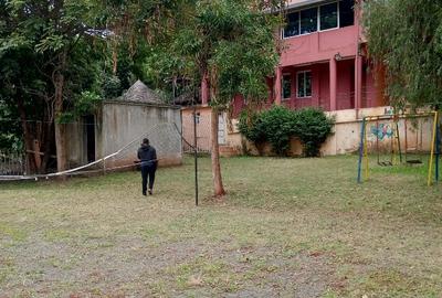 Commercial Property with Parking in Ruaka