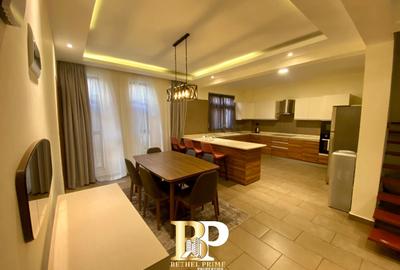 Serviced 3 Bed Apartment with En Suite in Spring Valley