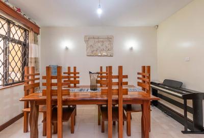 4 Bed Apartment with En Suite at Brookside - 4