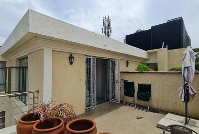 Serviced 1 Bed Apartment with En Suite at Lavington - 3