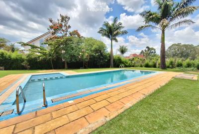 4 Bed Townhouse with En Suite at Ridgeways. - 4