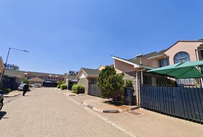 3 Bed House with Staff Quarters in Donholm