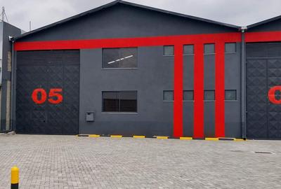 5,170 ft² Warehouse with Backup Generator at Cabanas