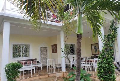 4 Bed House with En Suite in Malindi