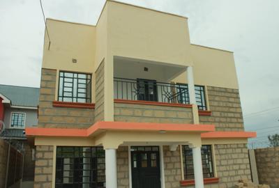 4 Bed Townhouse with En Suite at Magadi Road - 3