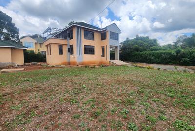 4 Bed House with En Suite at Parkplace - 2