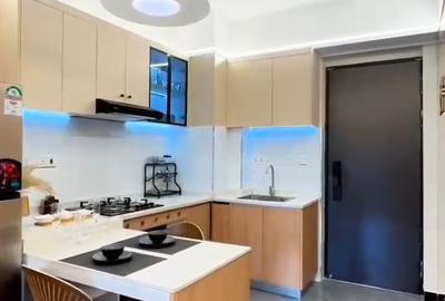 3 Bed Apartment with En Suite at Wood Avenue - 4