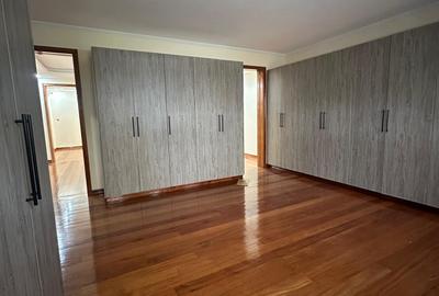 3 Bed Townhouse with En Suite at Nyari