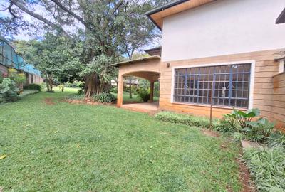 4 Bed Townhouse with En Suite at Karen Miotoni - 2