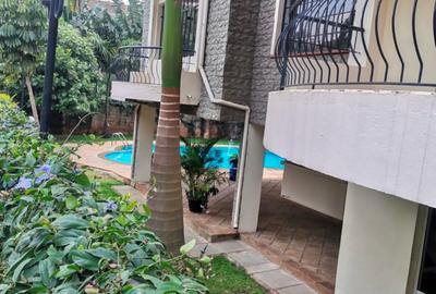 3 Bed Apartment with En Suite in Lavington