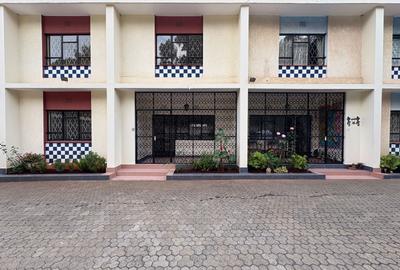 5 Bed Townhouse with En Suite at Riverside Drive