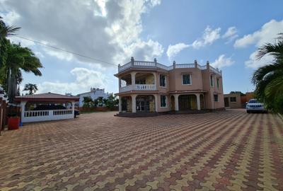 4 Bed House with En Suite in Nyali Area