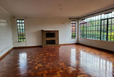 4 Bed Townhouse with En Suite in Runda - 2