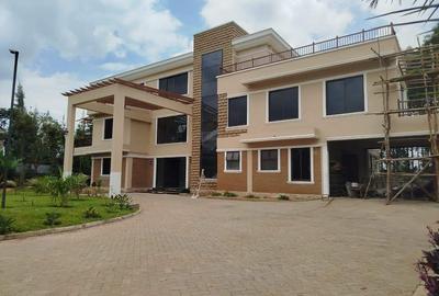 6 Bed House with En Suite at Karen